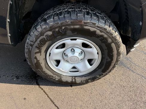 Used 2023 Toyota Tacoma SR AWD/4WD image 15