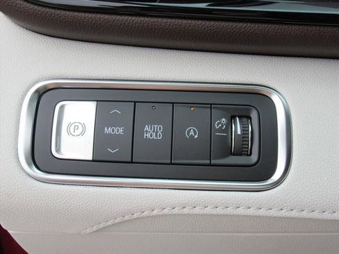 New 2026 Buick Enclave Avenir w/ Super Cruise Package FWD image 23