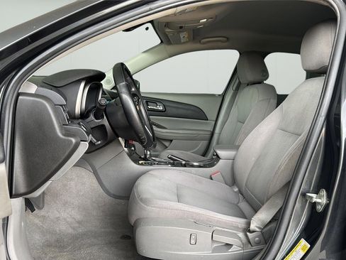 Used 2015 Chevrolet Malibu LS FWD image 11