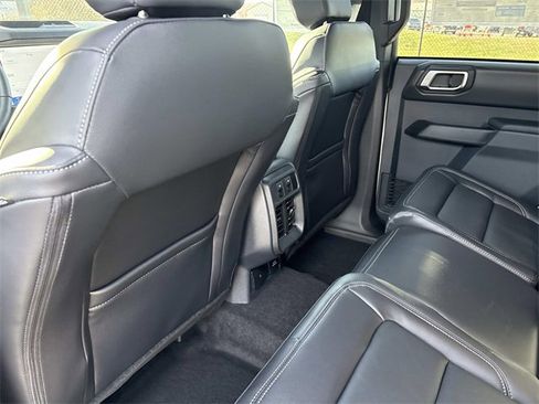 New 2025 Ford Bronco Outer Banks image 17