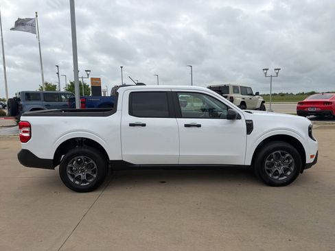 New 2025 Ford Maverick XLT FWD image 7