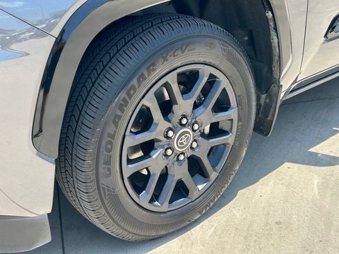 Certified 2023 Toyota Sequoia Platinum RWD image 9