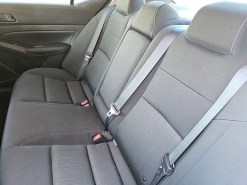 Used 2024 Nissan Altima 2.5 S image 14