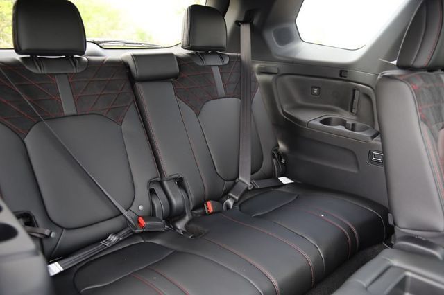 New 2026 Honda Pilot Black Edition image 7
