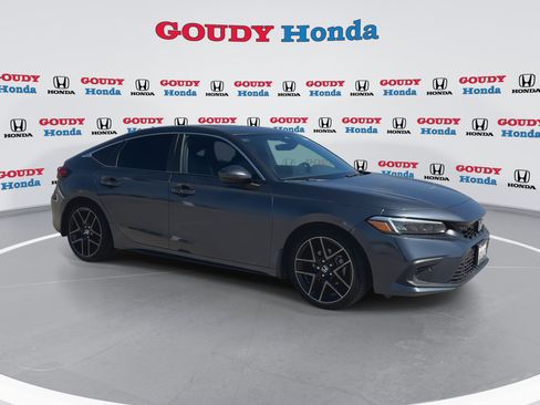 Used 2023 Honda Civic Sport Touring image 2