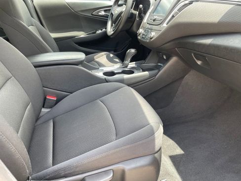 Used 2016 Chevrolet Malibu LT FWD image 28