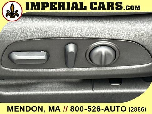 New 2026 Chevrolet Trax RS w/ Sunroof Package image 37