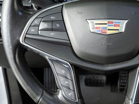 Used 2019 Cadillac XT5 Premium Luxury AWD/4WD image 10