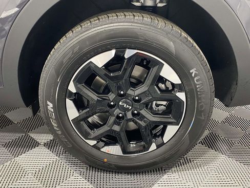 New 2026 Kia Sorento S image 7