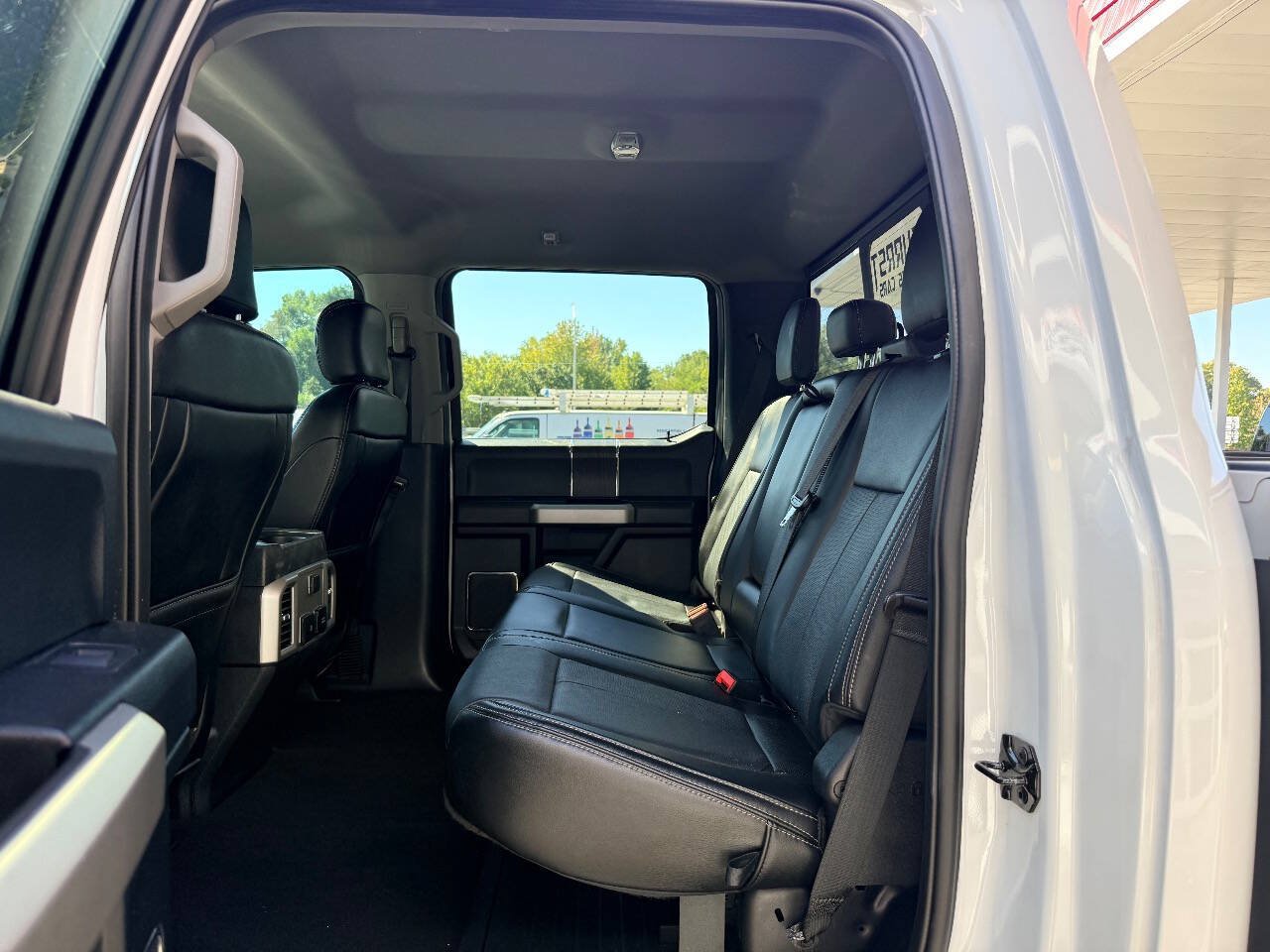 Used 2020 Ford F250 Lariat w/ Lariat Ultimate Package AWD/4WD image 36