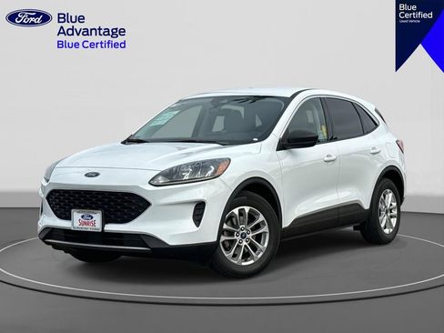 Certified 2022 Ford Escape SE w/ Convenience Package image 1