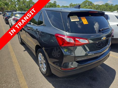 Used 2019 Chevrolet Equinox LS w/ LS Convenience Package FWD image 4