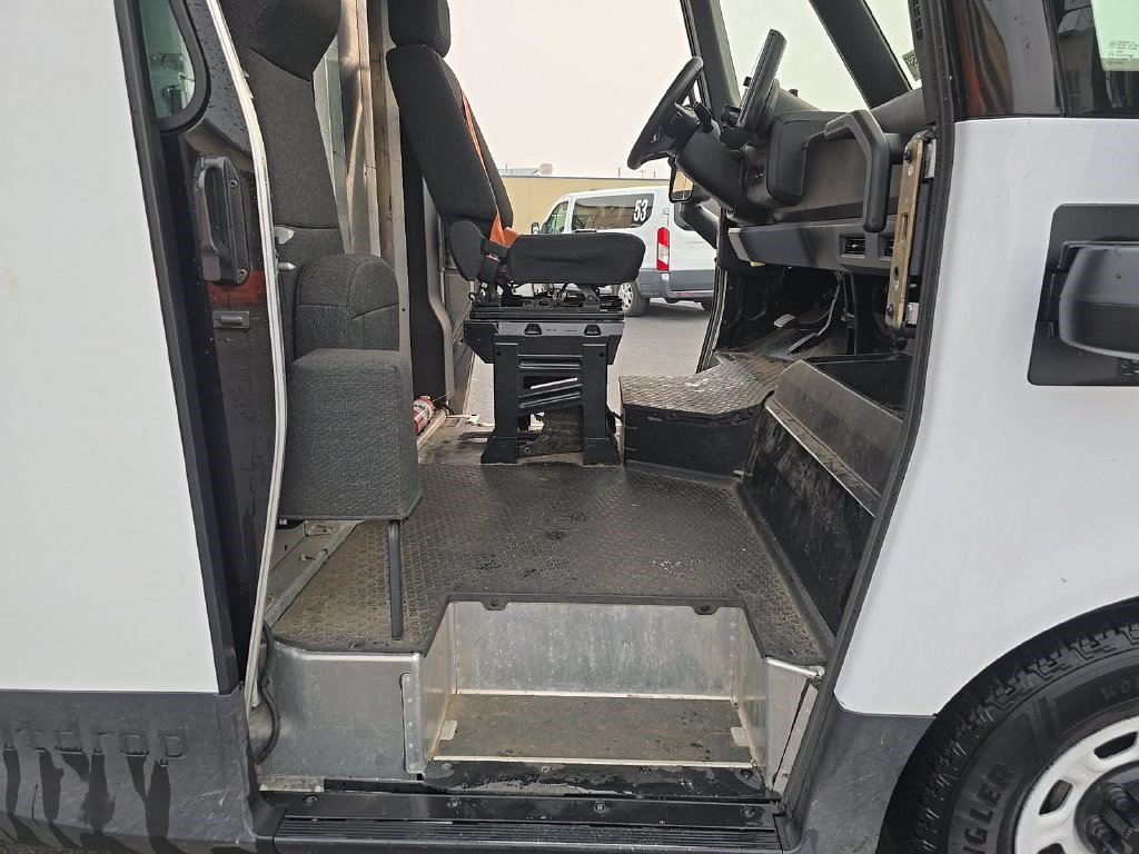 Used 2024 Chevrolet Brightdrop 600 w/ Commercial Equipment Package AWD/4WD image 6