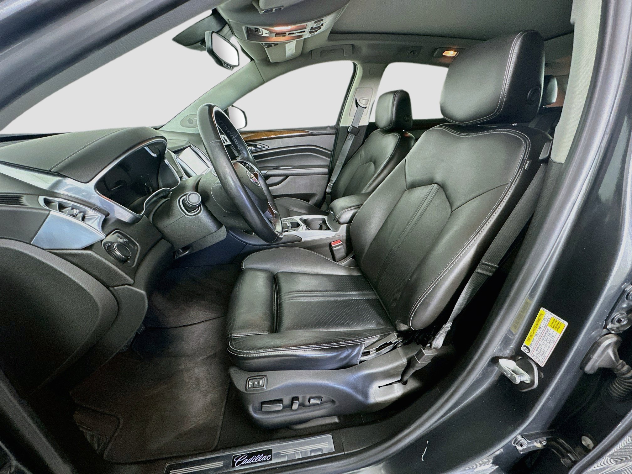 Used 2014 Cadillac SRX Luxury w/ Driver Awareness Package FWD image 13