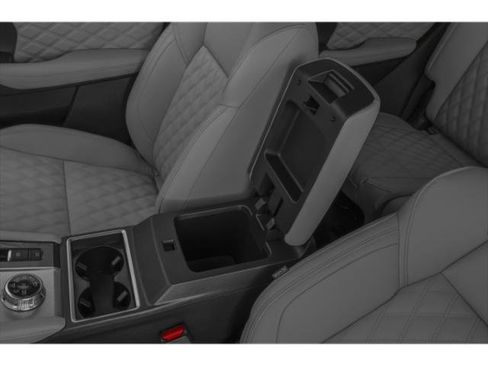 Used 2025 Mitsubishi Outlander SEL image 13