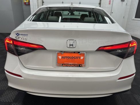Used 2024 Honda Civic EX image 9
