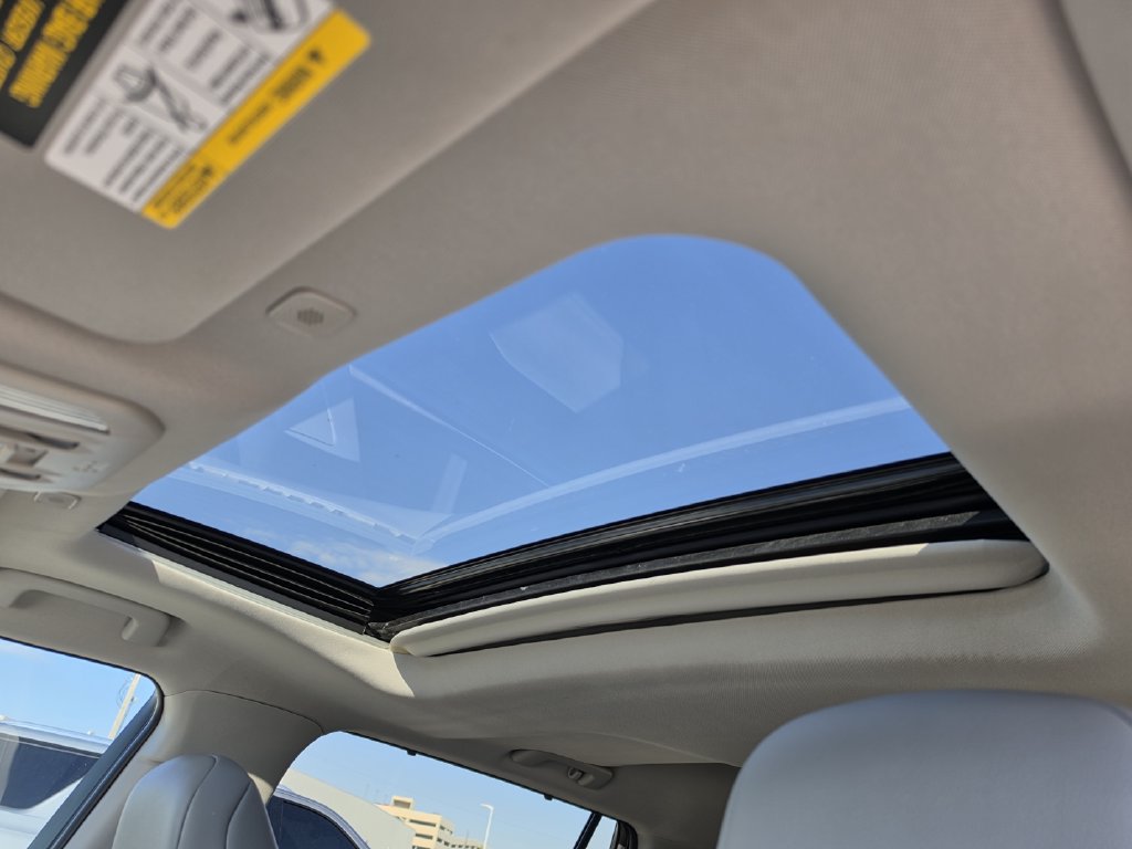 Used 2023 Toyota Highlander XLE FWD image 29