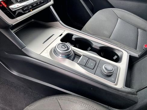 Used 2023 Ford Explorer XLT image 20