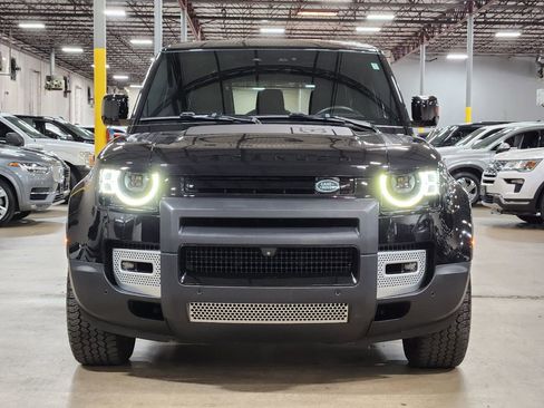 Used 2024 Land Rover Defender 130 S image 2