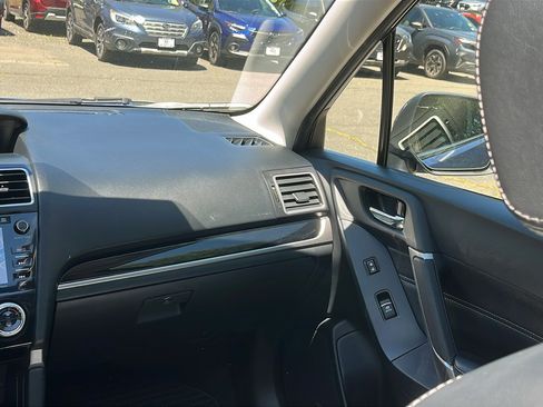 Used 2017 Subaru Forester 2.5i Touring AWD/4WD image 24