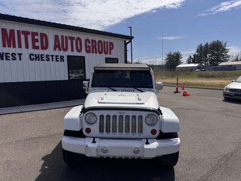 Used 2012 Jeep Wrangler Unlimited Sport image 2