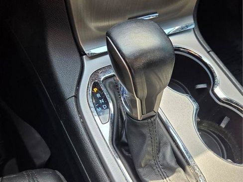Used 2021 Jeep Grand Cherokee Laredo X RWD image 24