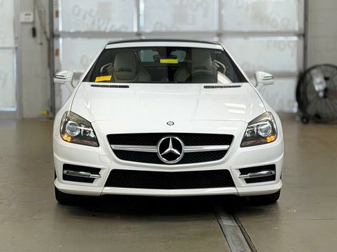 Used 2014 Mercedes-Benz SLK 250 image 2