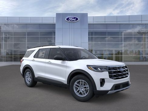 New 2026 Ford Explorer Active w/ Active Comfort Package RWD image 7