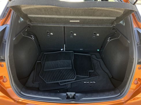 Used 2023 Nissan Kicks SR w/ SR Premium Package image 34