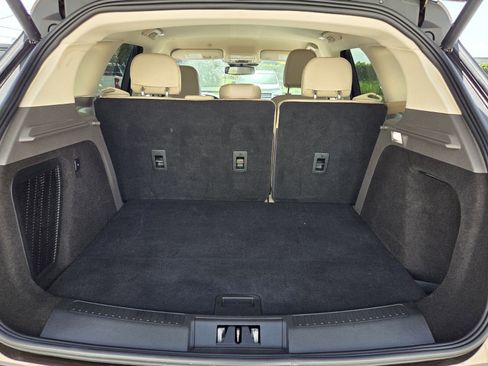Used 2022 Lincoln Corsair FWD image 13