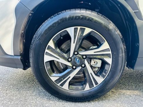 Used 2024 Subaru Crosstrek 2.0i Premium image 31