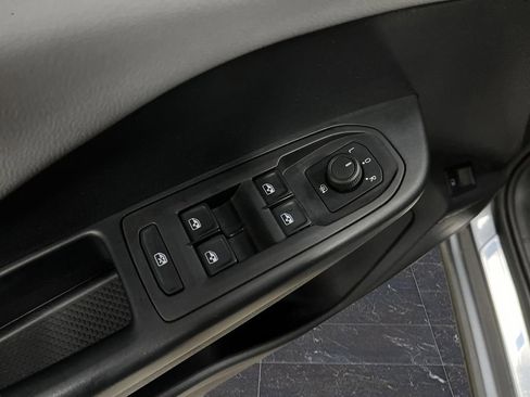 Used 2022 Volkswagen Taos SE w/ IQ.Drive SE Package image 26