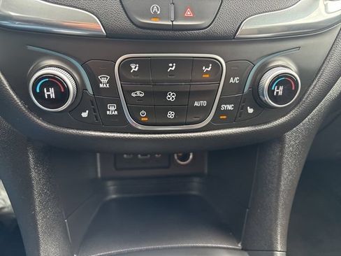 Used 2024 Chevrolet Equinox LT AWD/4WD image 27