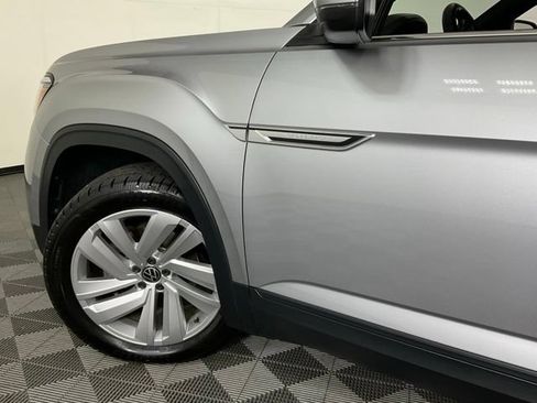 Used 2020 Volkswagen Atlas Cross Sport SE AWD/4WD image 34