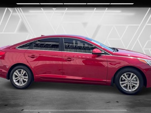 Used 2015 Hyundai Sonata SE FWD image 3