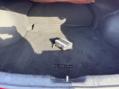 Used 2023 Hyundai Elantra SEL image 28