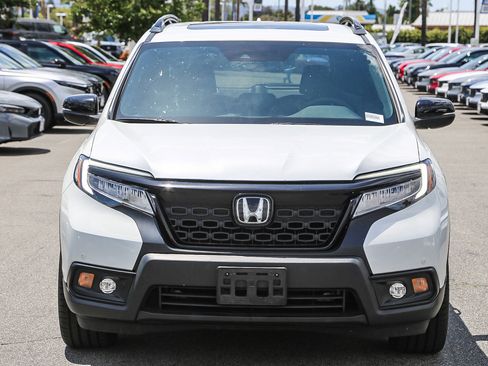 Used 2021 Honda Passport Touring image 2