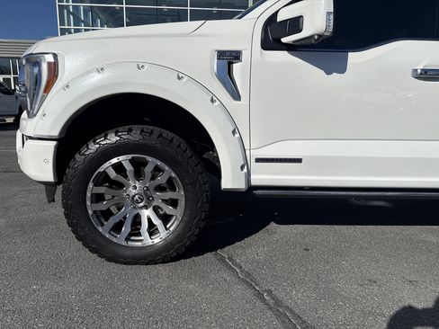 Used 2023 Ford F150 Limited image 9