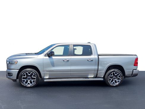 Used 2025 RAM 1500 Laramie w/ Sport Appearance Package AWD/4WD image 14
