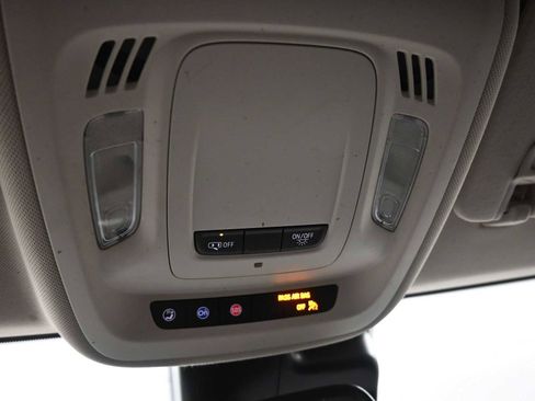 Used 2022 Buick Envision Preferred image 64