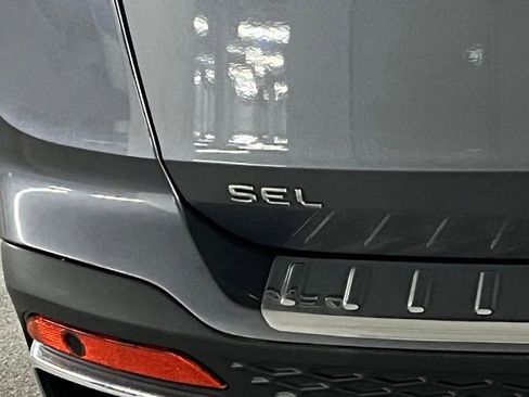 Used 2023 Volkswagen Taos SEL image 36