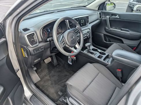 Used 2021 Kia Sportage LX AWD/4WD image 12