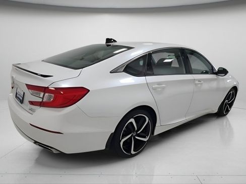 Used 2022 Honda Accord Sport image 6