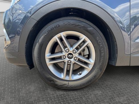 Used 2018 Hyundai Santa Fe Sport w/ 2.4L Value Package 02 FWD image 16