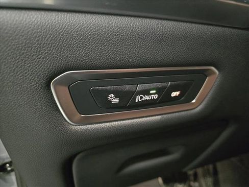 Used 2026 BMW X7 M60i image 28