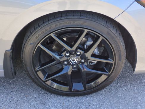 Used 2023 Honda Civic Sport image 12