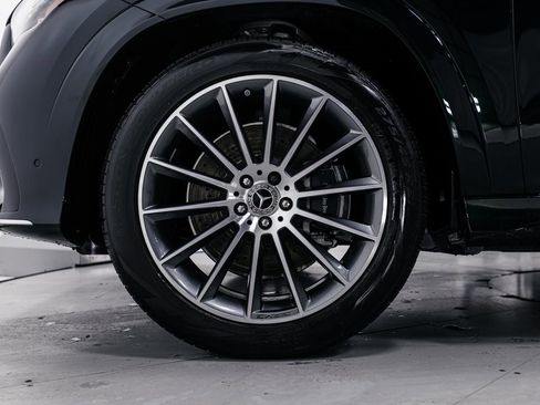 Used 2024 Mercedes-Benz GLE 450 4MATIC image 37