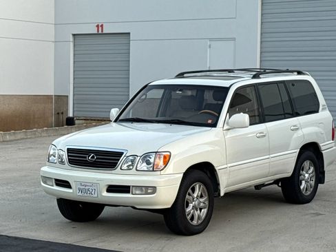 Used 2002 Lexus LX 470 4WD image 2