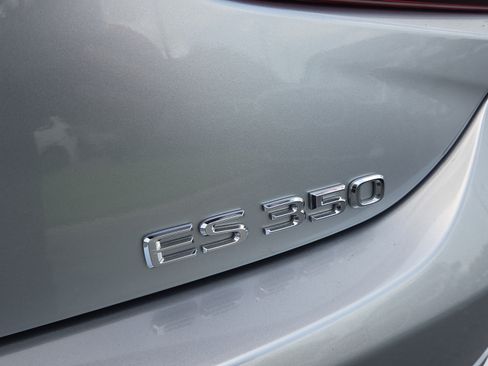 Used 2023 Lexus ES 350 w/ Premium Package FWD image 37
