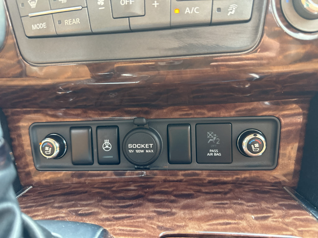 Used 2017 Nissan Armada Platinum w/ Captain Seat Package AWD/4WD image 22